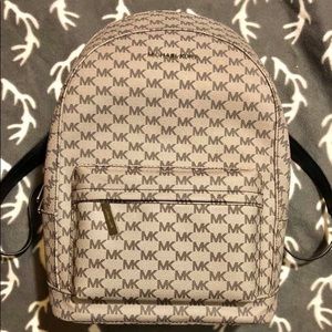 Authentic Michael Kors Backpack perfect for Fall🍂